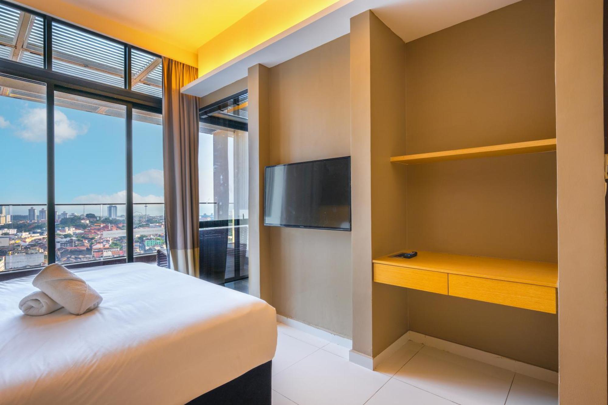 Greystone 99 Suites Малакка Экстерьер фото