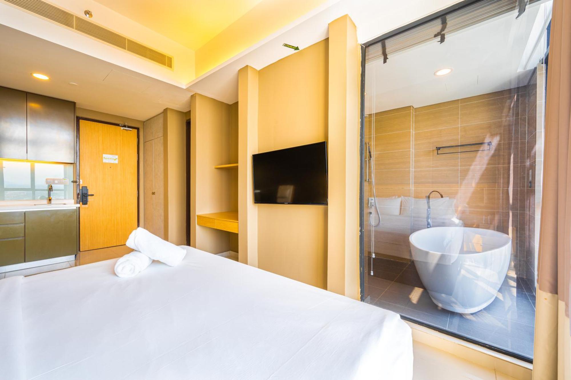 Greystone 99 Suites Малакка Экстерьер фото