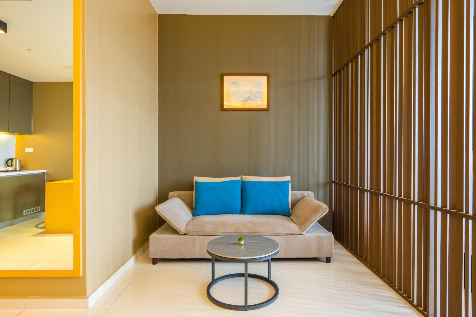 Greystone 99 Suites Малакка Экстерьер фото