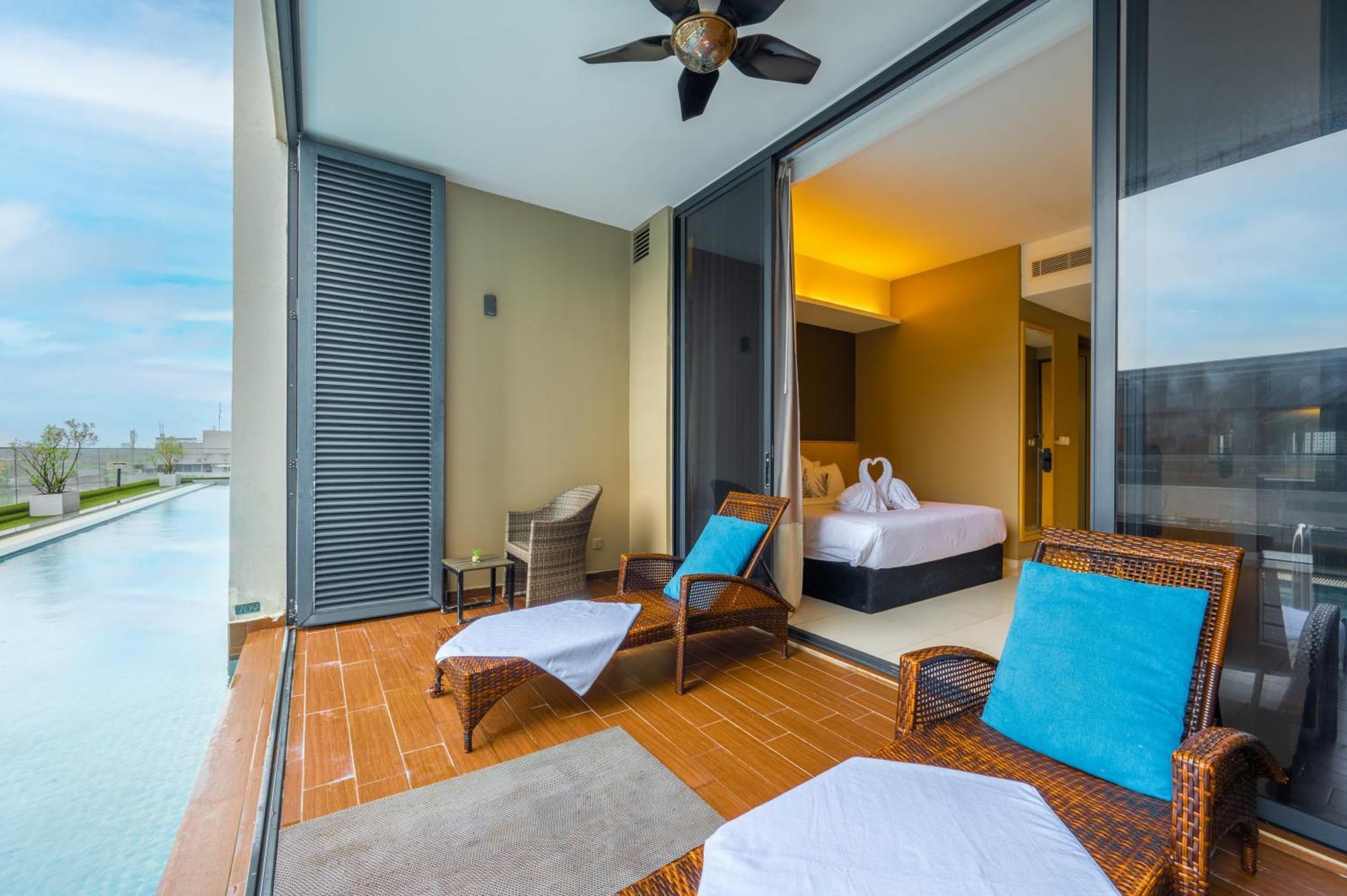 Greystone 99 Suites Малакка Экстерьер фото